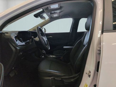 Used 2025 Buick Encore GX Preferred FWD image 12