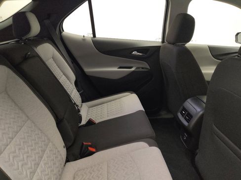 Used 2022 Chevrolet Equinox LS AWD/4WD image 19