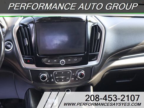 Used 2021 Chevrolet Traverse RS image 15