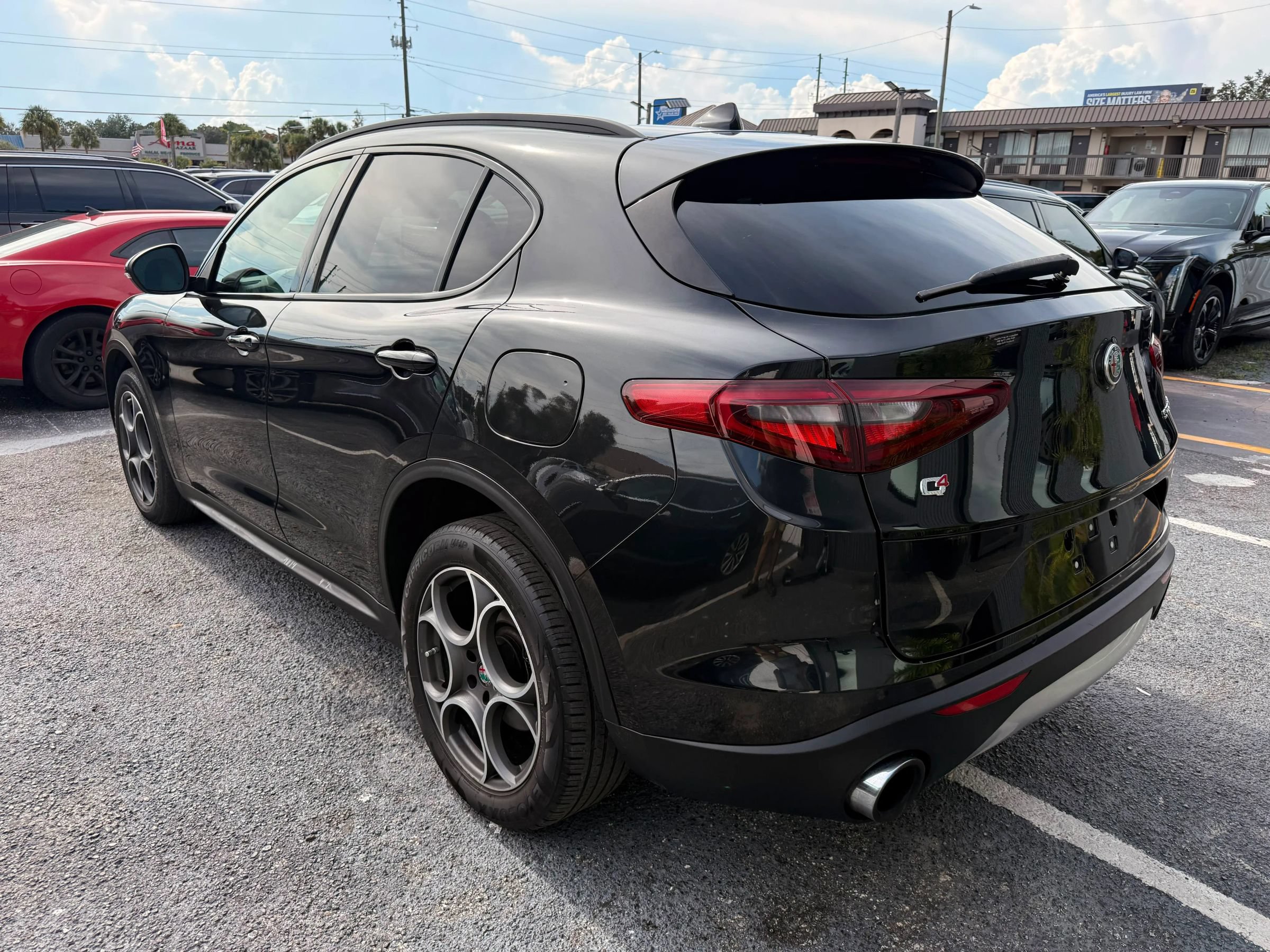Used 2018 Alfa Romeo Stelvio Ti Sport AWD/4WD image 4