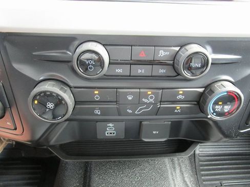 New 2025 Ford F250 XL w/ FX4 Off-Road Package image 38