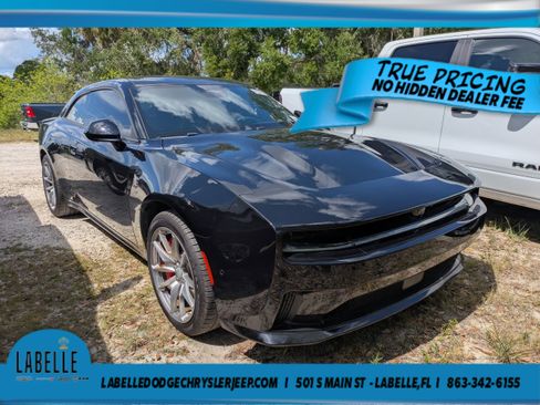 Used 2024 Dodge Charger Daytona Scat Pack w/ Plus Group AWD/4WD image 1