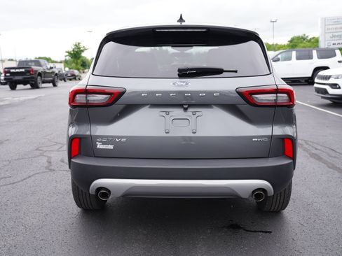 Used 2025 Ford Escape Active AWD/4WD image 6