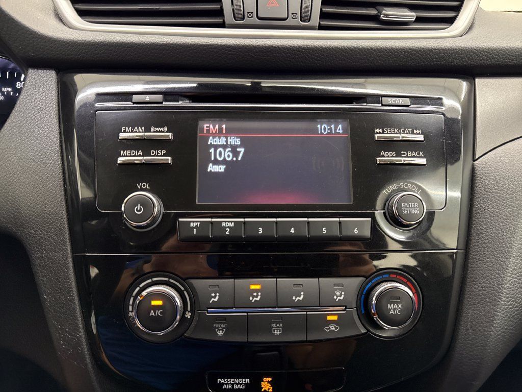 Used 2016 Nissan Rogue S AWD/4WD image 18