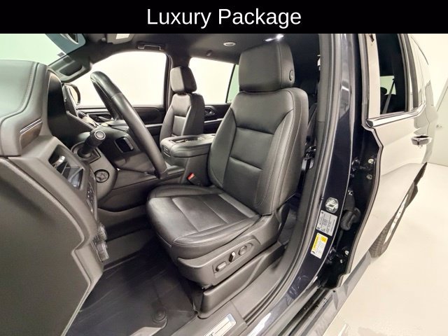 Used 2022 Chevrolet Tahoe LT w/ Luxury Package AWD/4WD image 8