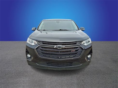 Used 2021 Chevrolet Traverse RS image 2