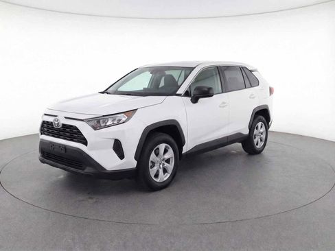 Used 2025 Toyota RAV4 LE image 1