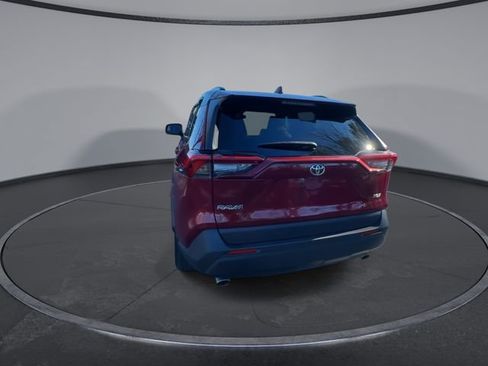 Used 2020 Toyota RAV4 XLE image 12
