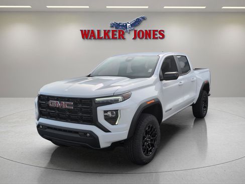New 2026 GMC Canyon Elevation w/ Convenience Package RWD image 11