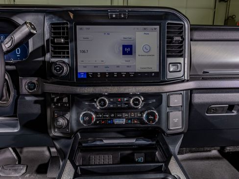 Used 2025 Ford F350 Platinum w/ FX4 Off-Road Package image 24