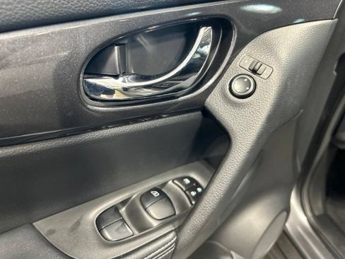 Used 2020 Nissan Rogue SV AWD/4WD image 23