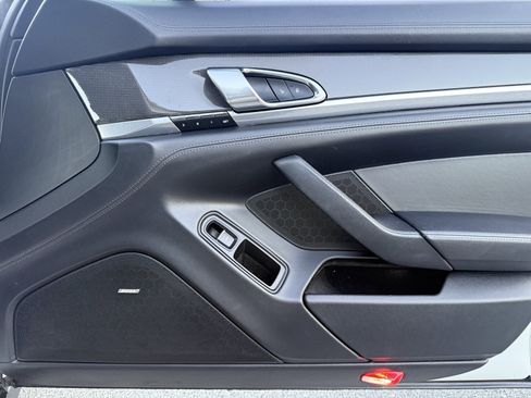 Used 2016 Porsche Panamera GTS image 45