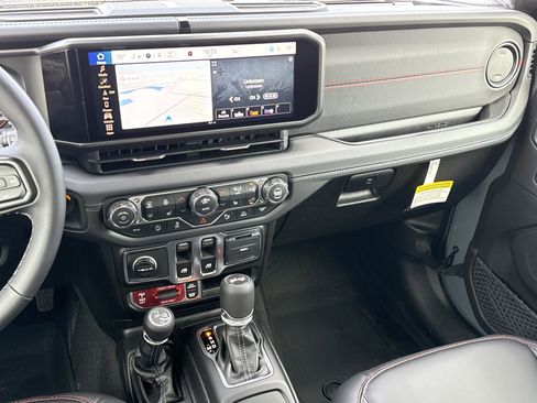 New 2026 Jeep Wrangler Rubicon AWD/4WD image 16