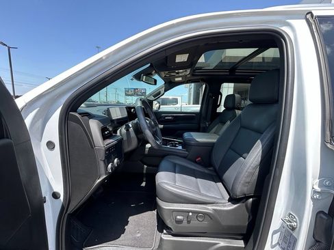 Used 2025 Chevrolet Tahoe LT w/ Comfort Package RWD image 7
