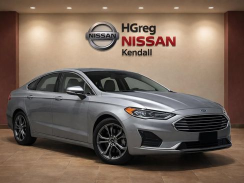 Used 2020 Ford Fusion SEL FWD image 3