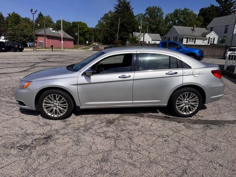 Used 2012 Chrysler 200 Limited FWD image 8