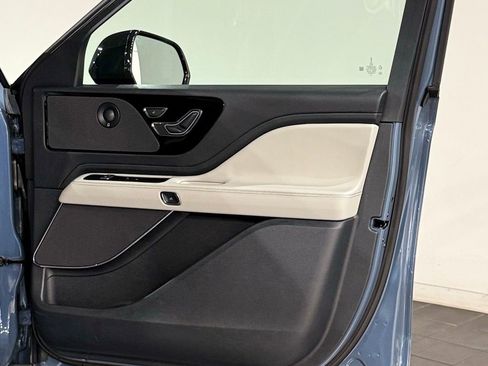 New 2026 Lincoln Aviator AWD image 61