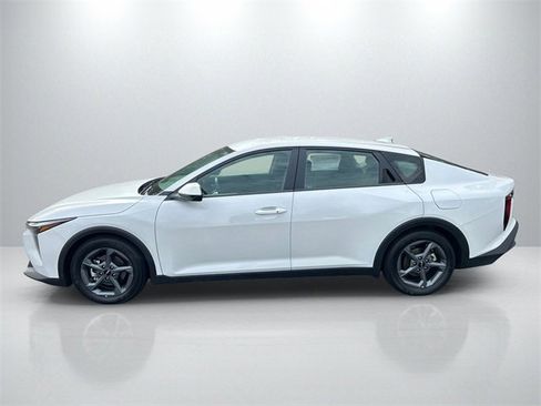 Certified 2025 Kia K4 LXS image 4