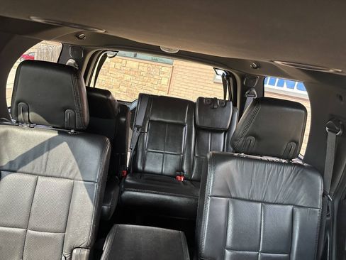 Used 2012 Lincoln Navigator 2WD image 12