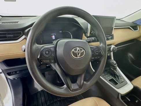 Certified 2023 Toyota RAV4 XLE w/ Convenience Package AWD/4WD image 11
