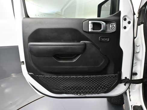 Used 2022 Jeep Gladiator Sport image 22