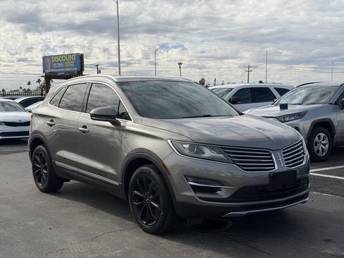 Used 2017 Lincoln MKC Select image 20