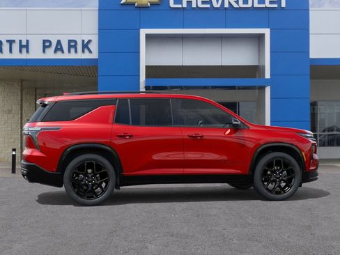 New 2026 Chevrolet Traverse RS image 5