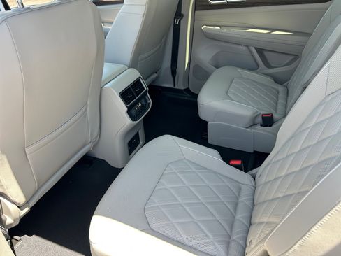 New 2026 Volkswagen Atlas SEL Premium R-Line AWD/4WD image 17