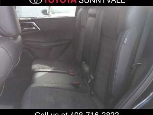 Used 2024 Mitsubishi Outlander SE AWD/4WD image 4