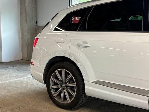 Used 2018 Audi Q7 3.0T Premium Plus AWD/4WD image 10