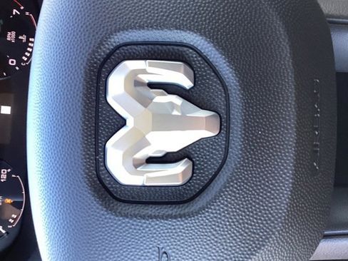 New 2025 RAM ProMaster 2500 w/ Convenience Group image 24