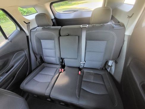 Used 2024 GMC Terrain SLE FWD image 12