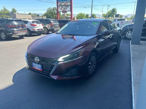 Used 2023 Nissan Altima 2.5 SV AWD/4WD image 33