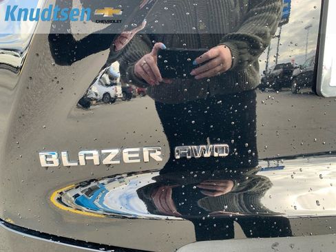 Certified 2024 Chevrolet Blazer LT w/ Convenience Package image 13