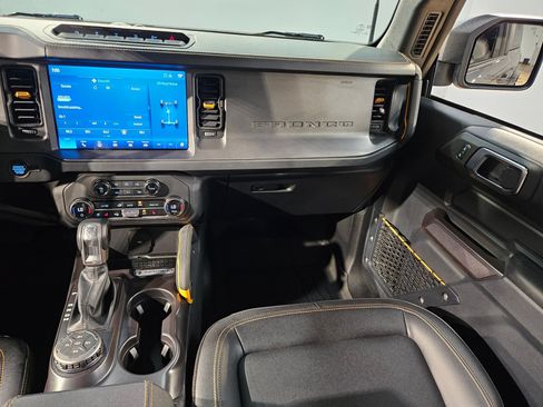 Used 2024 Ford Bronco Badlands AWD/4WD image 11