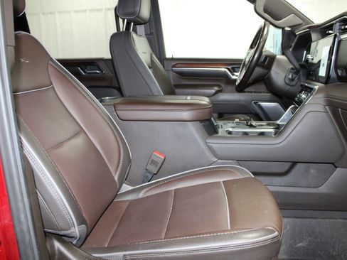 Used 2024 GMC Sierra 2500 Denali w/ Denali Reserve Package image 28