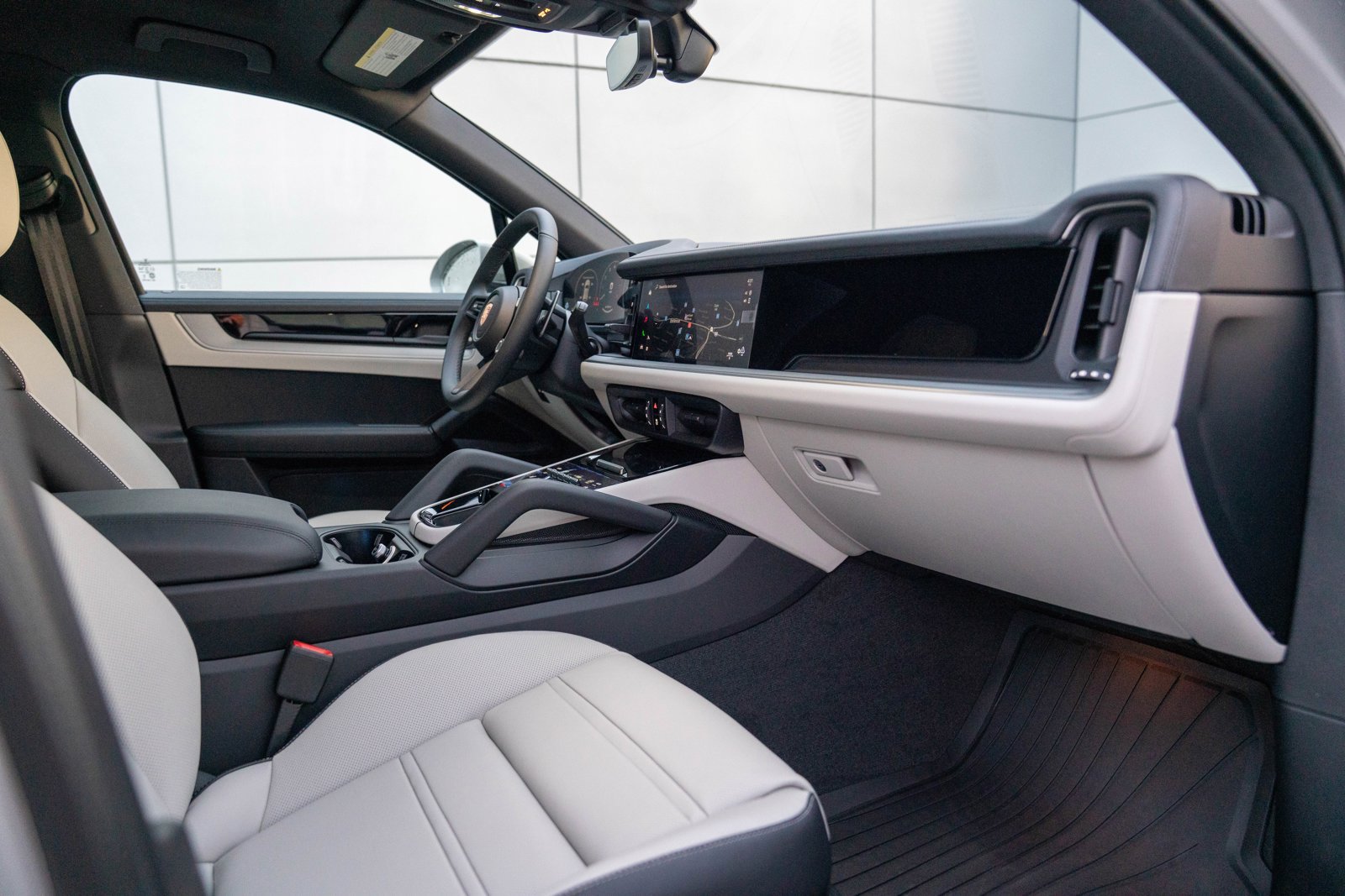 Certified 2026 Porsche Cayenne AWD/4WD image 25