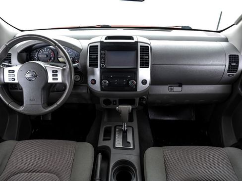 Used 2019 Nissan Frontier SV RWD image 10