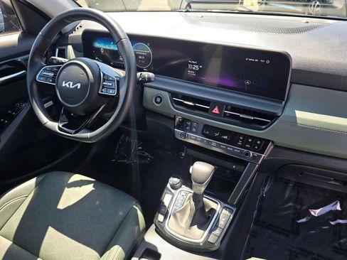 Used 2024 Kia Seltos SX w/ SX Sunroof Package AWD/4WD image 11