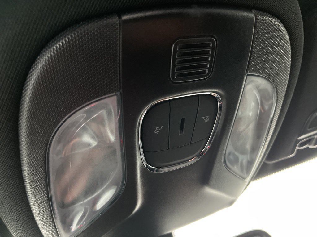 Used 2023 Jeep Compass Trailhawk w/ Trailhawk Convenience Group AWD/4WD image 17