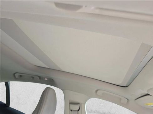 Used 2024 Volvo S60 B5 Plus image 21