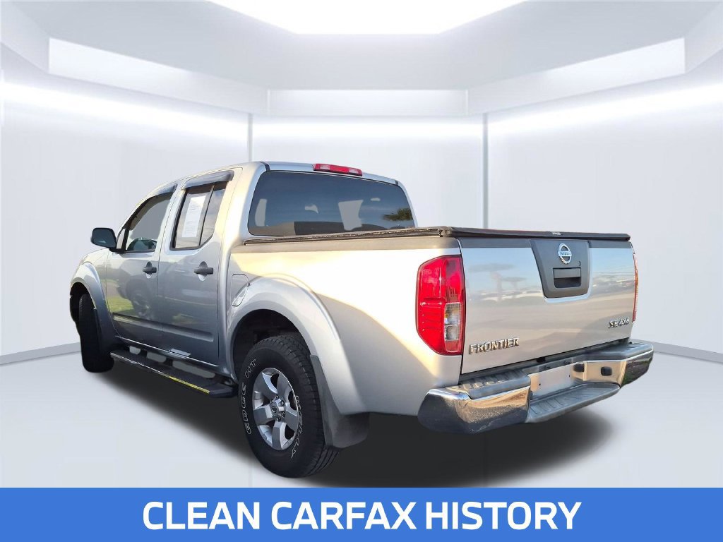 Used 2009 Nissan Frontier SE w/ SE Value Truck Pkg AWD/4WD image 2