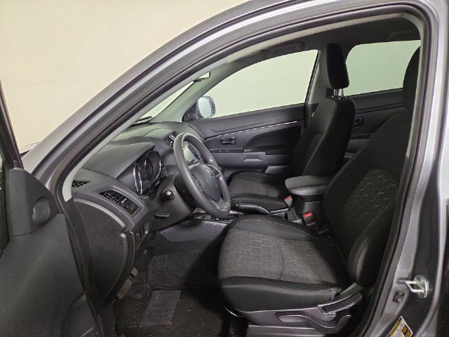 Used 2025 Mitsubishi Outlander Sport AWD image 13
