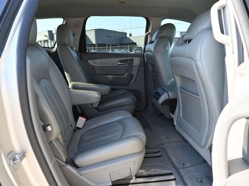 Used 2014 Chevrolet Traverse LT image 20