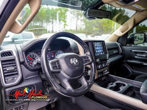 Used 2019 RAM 1500 Laramie image 12
