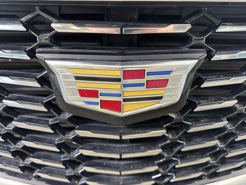 Certified 2023 Cadillac XT4 Premium Luxury w/ Cold Weather Package AWD/4WD image 8