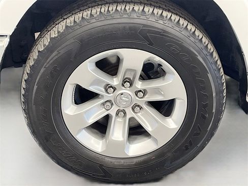 Used 2021 RAM 1500 Laramie image 32