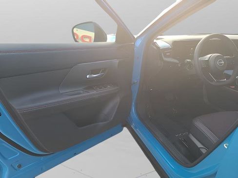 New 2026 Nissan Kicks SR w/ Cold Weather Package image 6