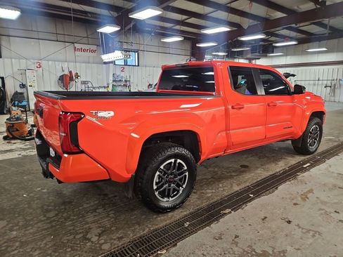 Used 2024 Toyota Tacoma TRD Sport image 5
