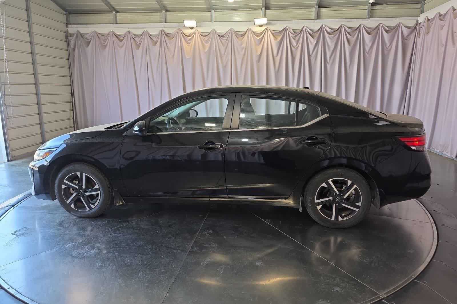 Used 2024 Nissan Sentra SV FWD image 6